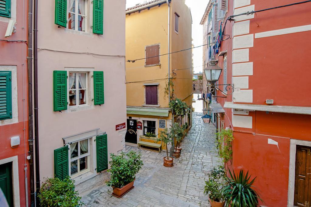 Residence Marco Polo Centro Storico 罗维尼 外观 照片